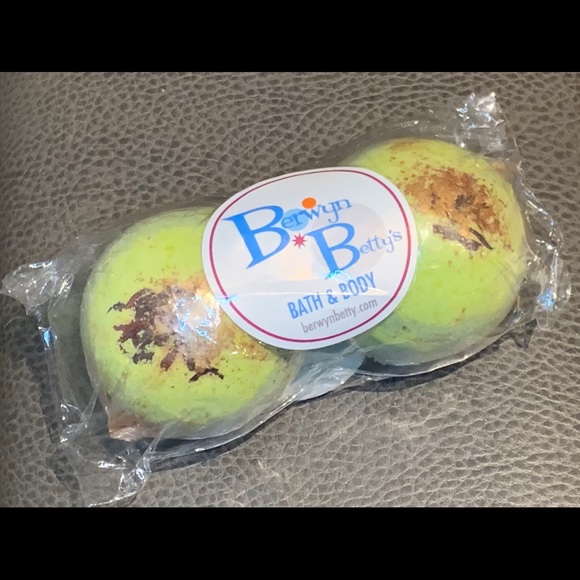 Other - Bath bomb set